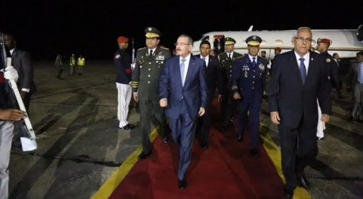 Presidente Medina regresa al país tras cumbre del SICA
