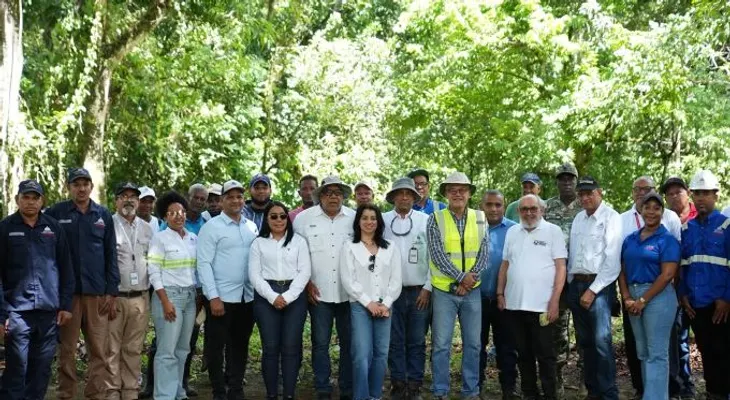 Energía y Minas reforesta y sanea cuencas de ríos en Cotuí
