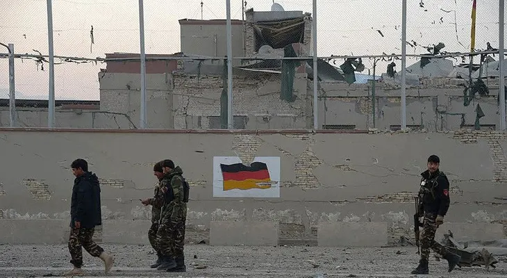 Talibanes atacan consulado alemán en Afganistán