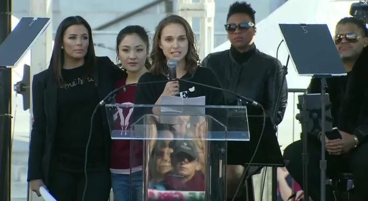 Natalie Portman revela que a los 13 años experimentó "terrorismo sexual"