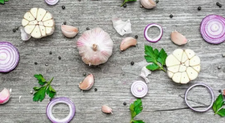 El ajo y la cebolla protegen contra el cáncer, según nuevo estudio