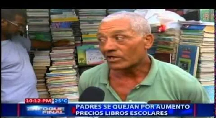 Padres se quejan por aumentos en precios de libros de textos