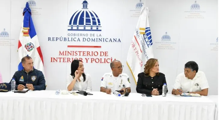 Interior y alcaldías coordinan regulación de paradas de motoconchistas