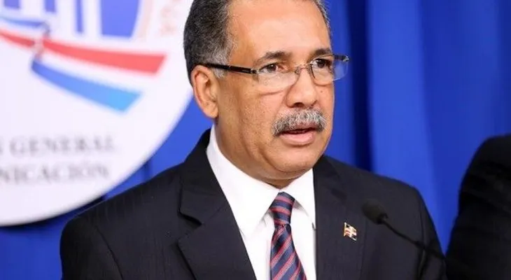 MInistro de Hacienda le recomienda al PRM aprender a elaborar un Presupuesto 