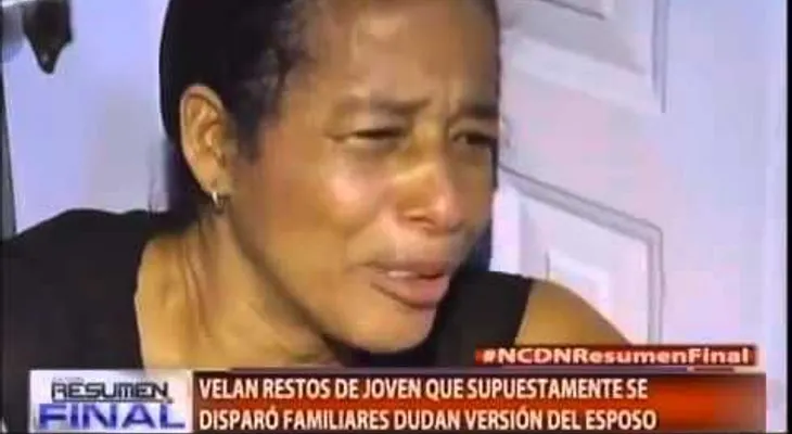 El extraño caso de la mujer que apareció muerta dentro de un vehículo (VIDEO)
