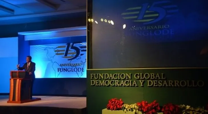 Leonel Fernández encabeza celebración 15 aniversario de Funglode