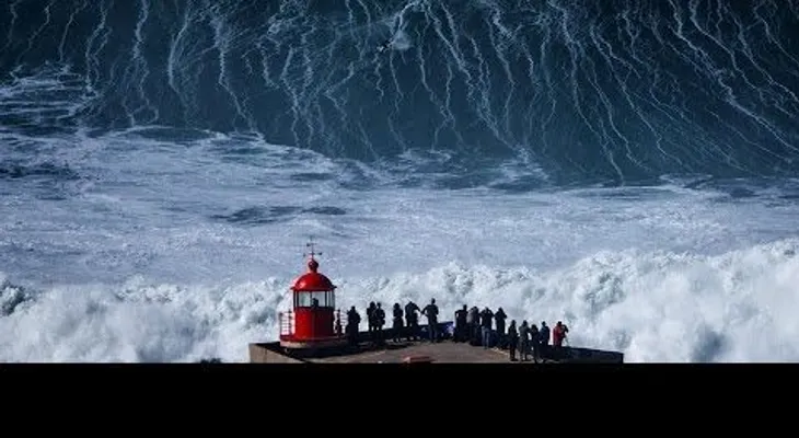 Las monstruosas olas que te dejarán boquiabierto