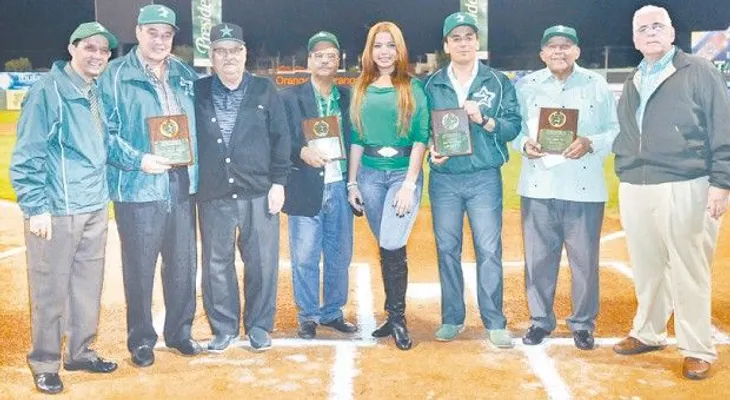 Mateo empata récord de Brito; Gigantes y Licey salen airosos
