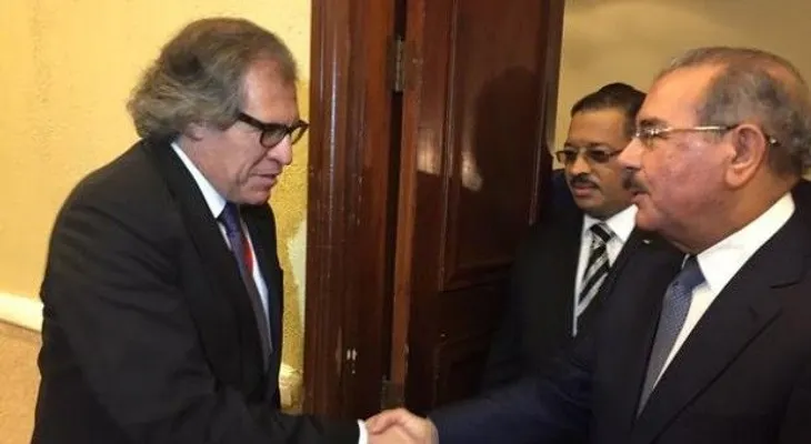 Luis Almagro publica una foto saludando a Danilo
