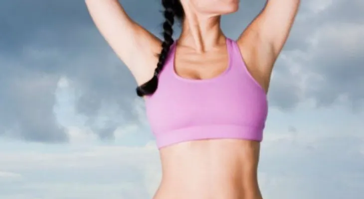 5 tips para eliminar los vellos del abdomen