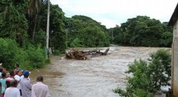 Amplían alerta para 23 provincias por efectos de un sistema frontal y una vaguada 