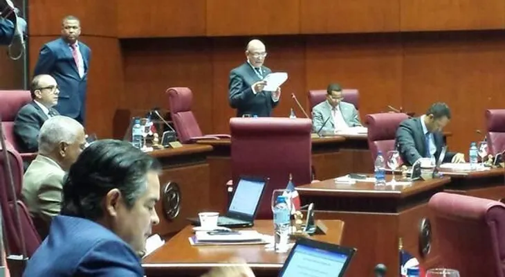 Legisladores reaccionan indignados ante denuncia Rogelio Cruz; les piden aportar pruebas 