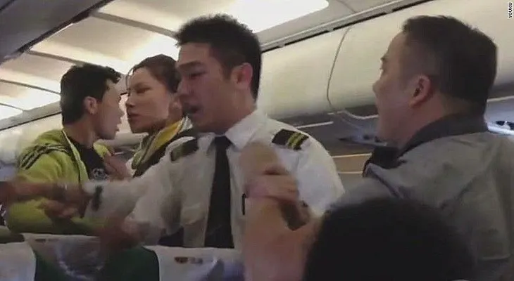 Aerolíneas chinas pondrán restricciones a "pasajeros incivilizados"