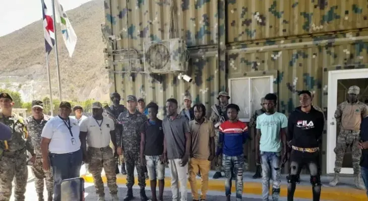 Apresan seis haitianos ilegales en la frontera, sospechosos de matar policías en su país