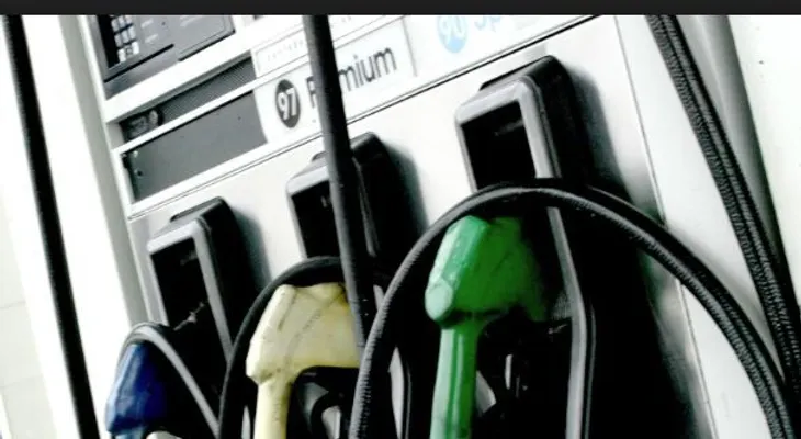 Rebajan de nuevo precio de todos los combustibles; gasolina premium RD$3:00; la regular 4:20; GLP 2:00 