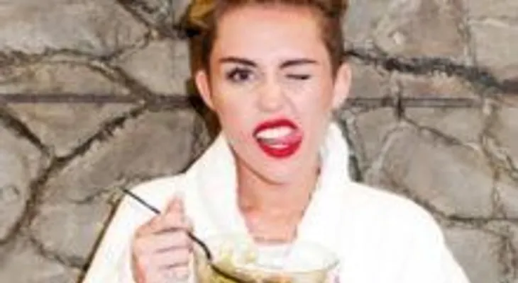 La dieta de Miley Cyrus que habla todo el MUNDO 