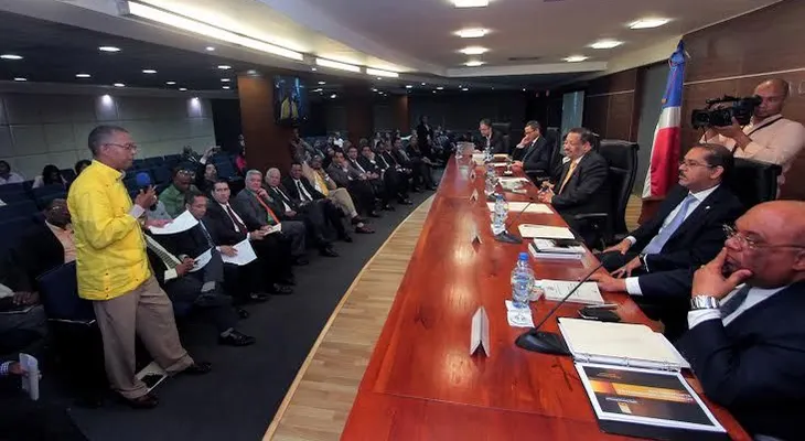 Elecciones separadas en 2016