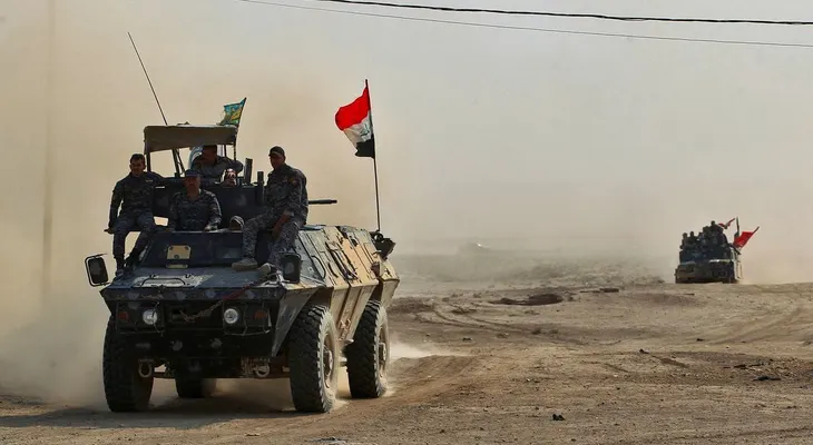 Golpe al Estado Islámico: las tropas iraquíes tomaron el control de dos pueblos en la frontera con Siria