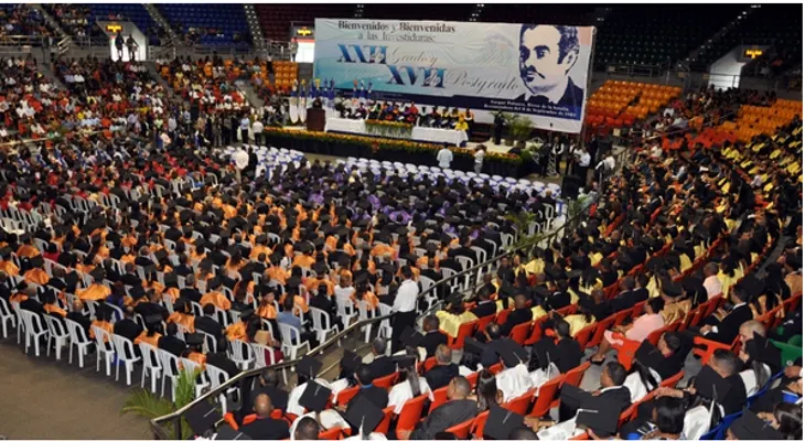 UASD gradúa 482 profesionales en Santiago