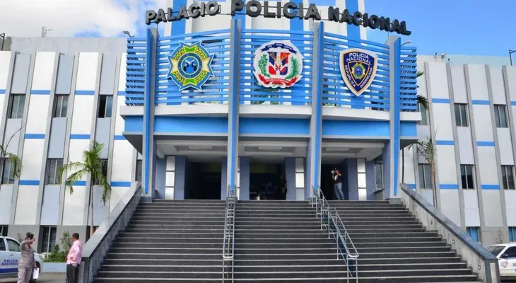 La Policía apresa haitiano Kilu Bovier, de 27 años, que mató a su madre e hirió hermano