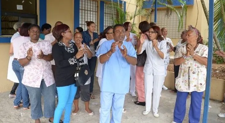 Paro médico total en tres provincias de la región Este