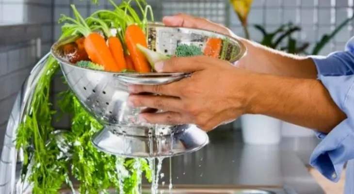 Cuide la higiene de los alimentos para prevenir infecciones bacterianas