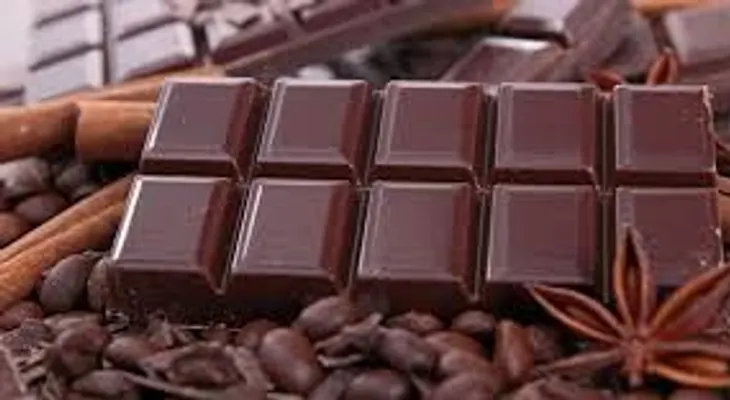 Fisoterapeuta crea chocolate capaz de calmar los cólicos menstruales 