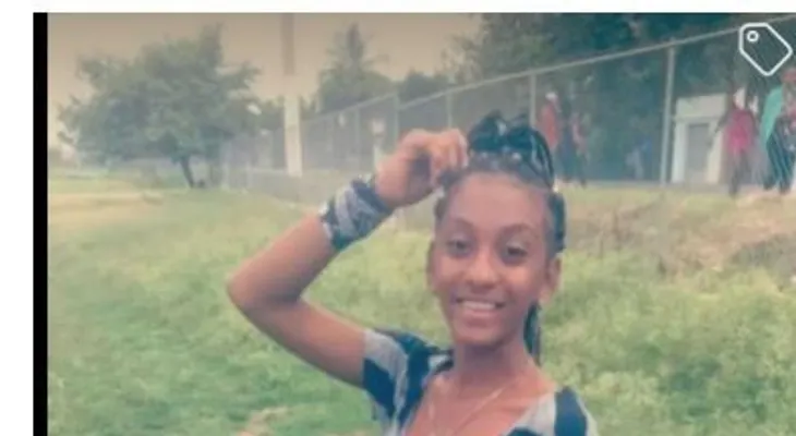  Muere Joven electrocutada mientras chateaba con un celular en SPM 