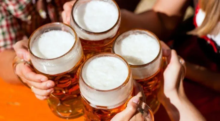La cerveza podría ayudar a combatir el cáncer