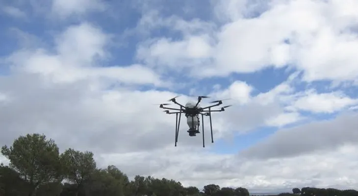 Drones para atrapar polución y luego reciclarla para impresión 3D