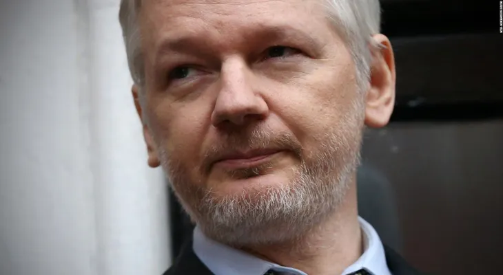 Ecuador reitera la vigencia del asilo a Julian Assange