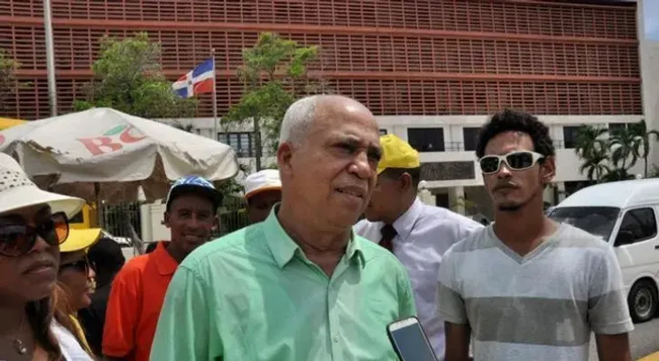 Arrestan a Johnny Portorreal, el abogado acusado de estafar a 283 personas de la familia Rosario
