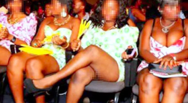 Un pastor muy especial que prohíbe a mujeres usar ropa interior, para que se liberen de "cuerpo y alma" 
