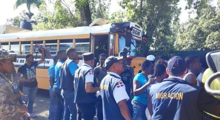  Migración amplía operativos contra haitianos ilegales; repatrian más de 39 extranjeros este año 