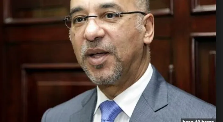 Embajada Dominicana pide a la Policía aclare actuación con deportado en avión