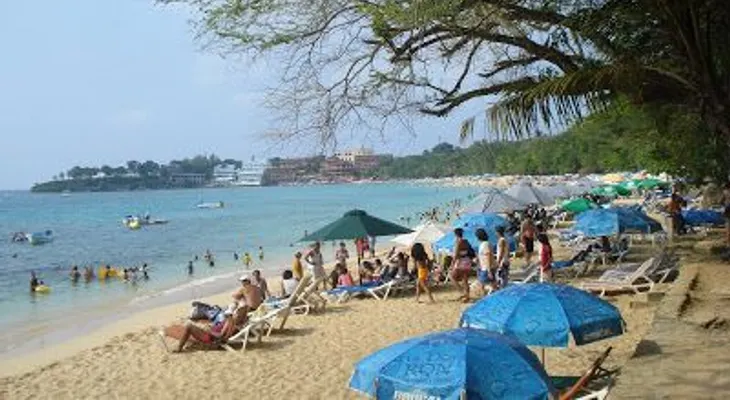 La playa que se creó de la nada en Sosúa