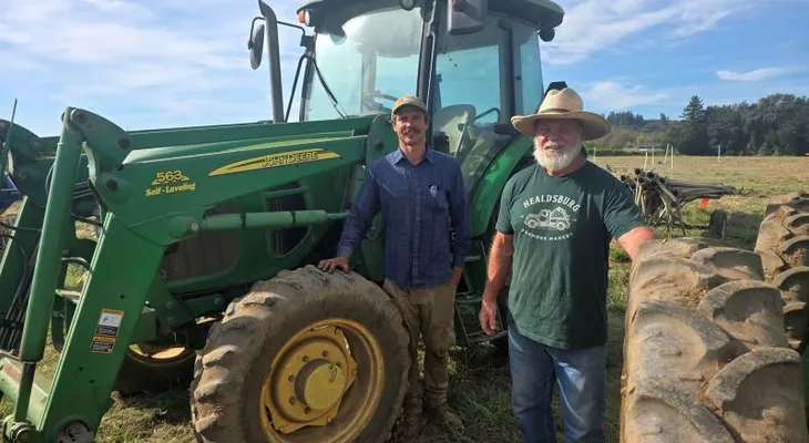 Campesino de Illinois duda de dejar su granja a sus hijos por la difícil situación económica del sector agrícola