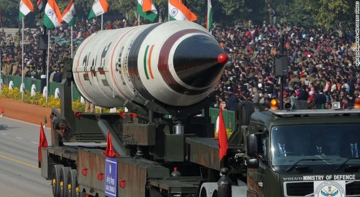 India prueba con éxito su más poderoso misil nuclear