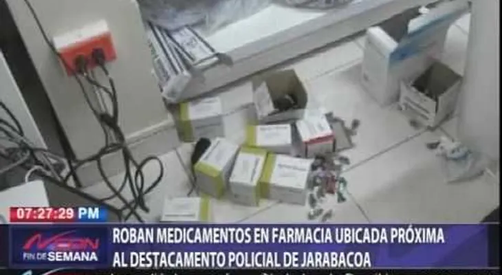 Molestos por no encontrar dinero, estos ladrones dejaron un viaje de materia fecal en una farmacia