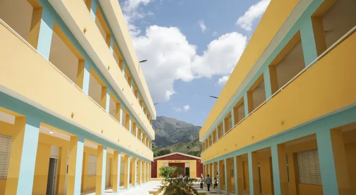 Infraestructuras Escolares entrega 832 de 1,500 aulas proyectadas antes del inicio del año lectivo