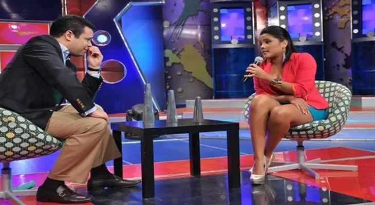 Ponen a circular libro sobre Martha Heredia
