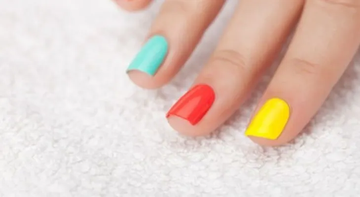 Pintarte las uñas puede hacer daño a tu salud