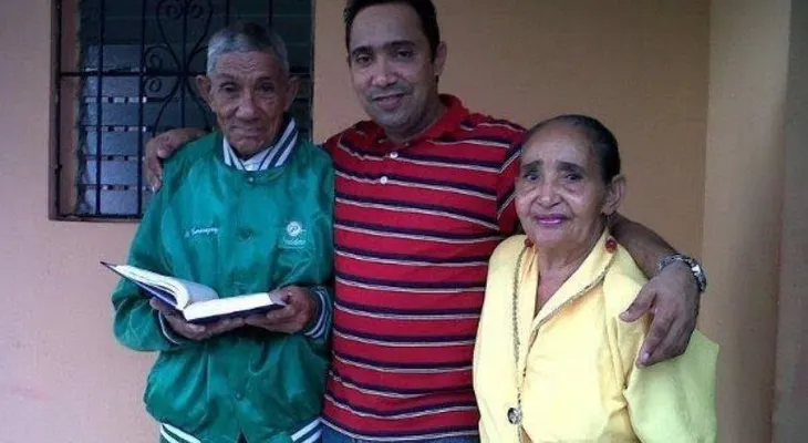 Escogido lamenta fallecimiento padre del cronista deportivo John Castillo