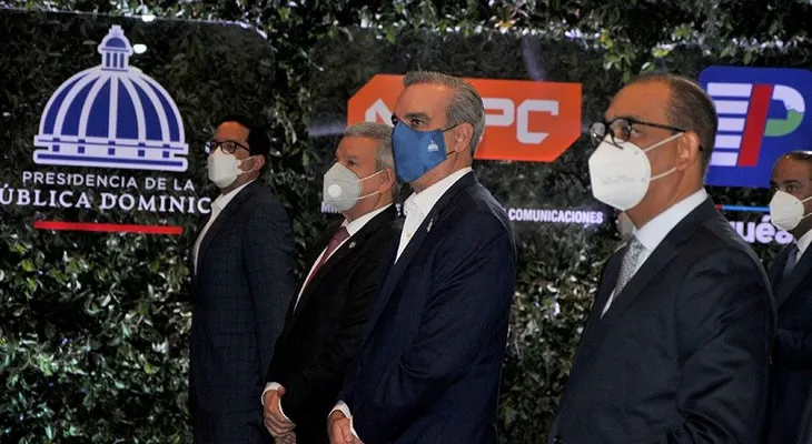 Obras Públicas anuncia la construcción de 20 edificaciones para parqueos con capacidad de ocho mil espacios vehícular