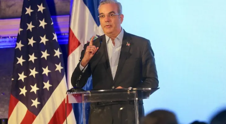 Presidente Abinader reconoce a dominicanas(os) destacados en EEUU