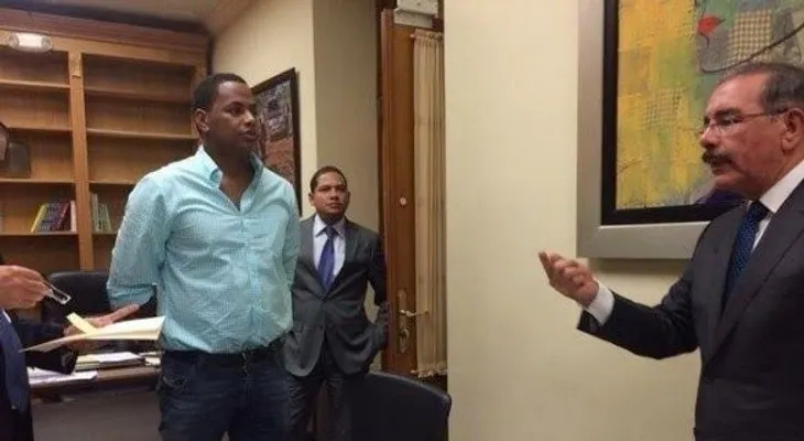 Presidente Danilo Medina dice impuesto a compras por internet "no lo para nadie"