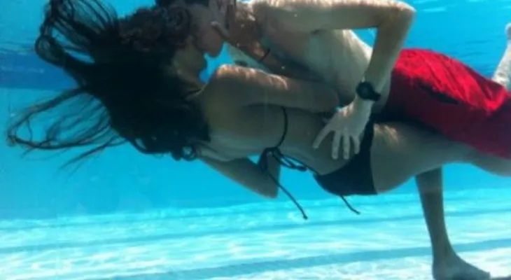 5 beneficios de hacer el amor en el agua