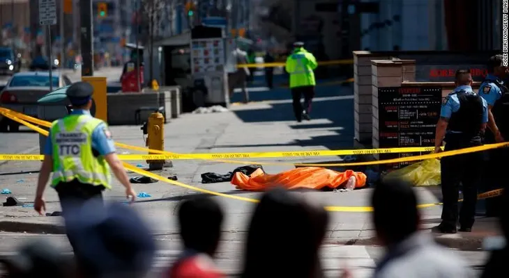 Investigación de atropellamiento en Toronto: Aún se desconoce el motivo del conductor que mató a 10 peatones