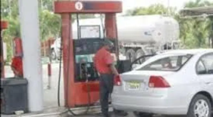 Combustibles tendrán rebajas de hasta RD$4.50; gas natural a su mismo precio  