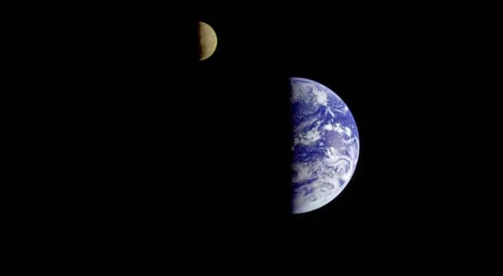 La NASA publica una foto única de la Tierra y la Luna vistas desde Marte